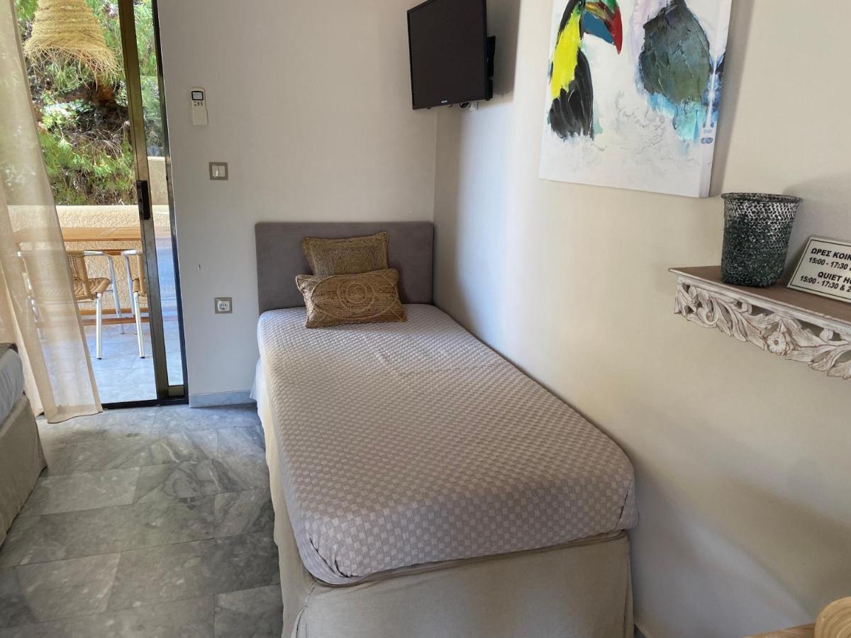 Aelia Houses Agia Marina  외부 사진