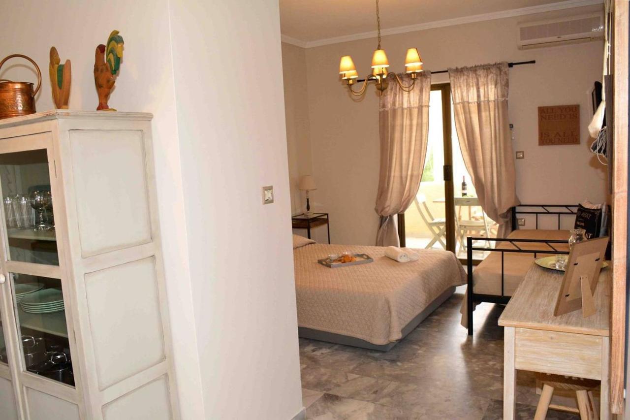 Aelia Houses Agia Marina  외부 사진