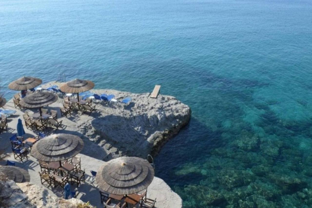 Aelia Houses Agia Marina  외부 사진